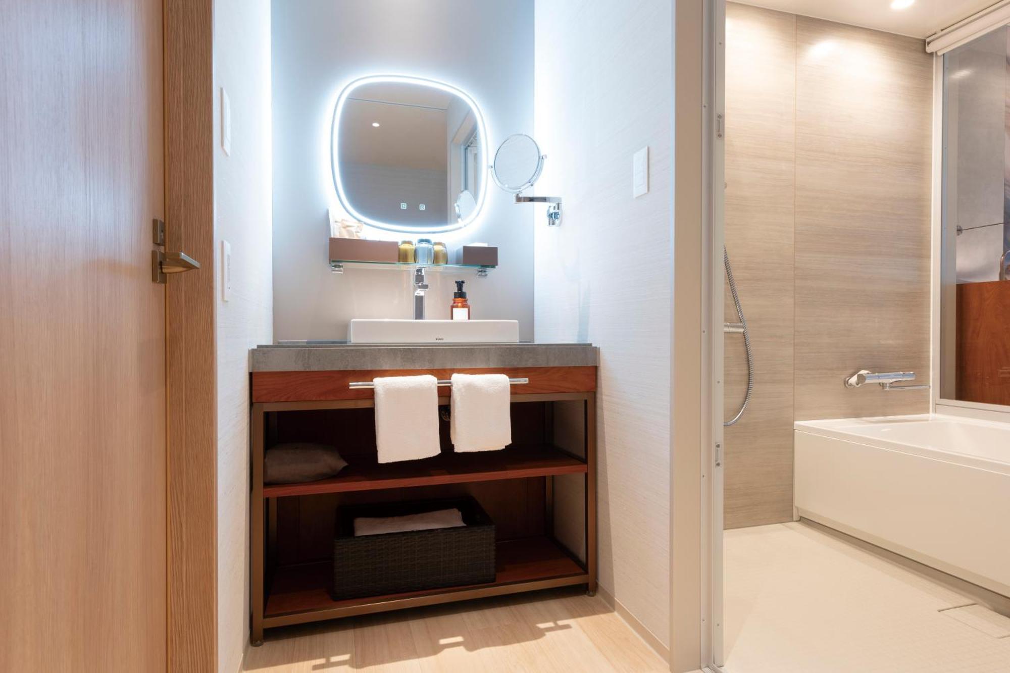 Hotel Springs Makuhari Premier Chiba Buitenkant foto