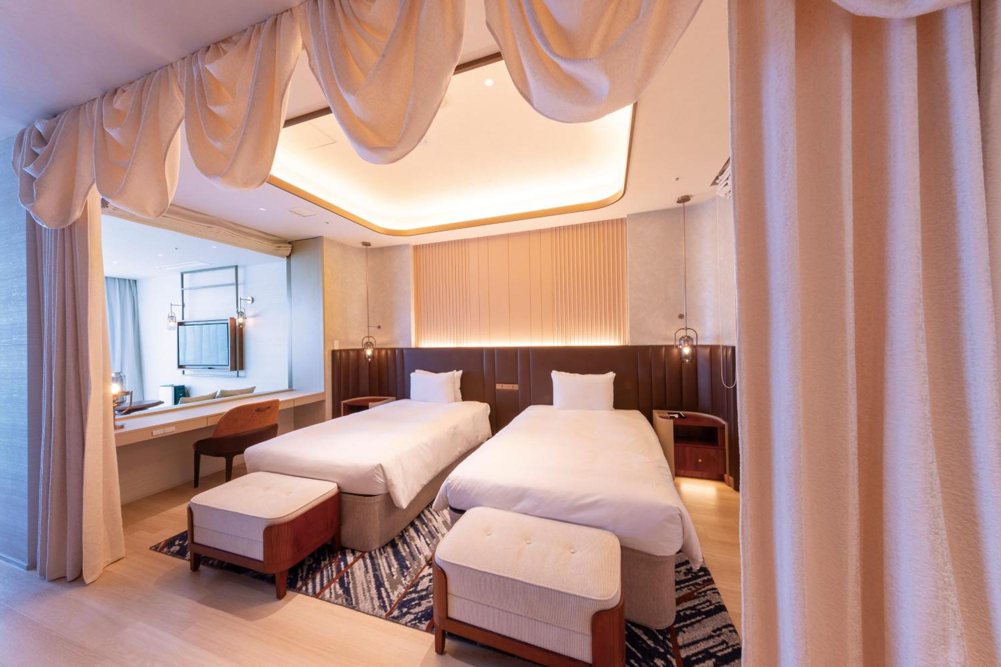 Hotel Springs Makuhari Premier Chiba Buitenkant foto
